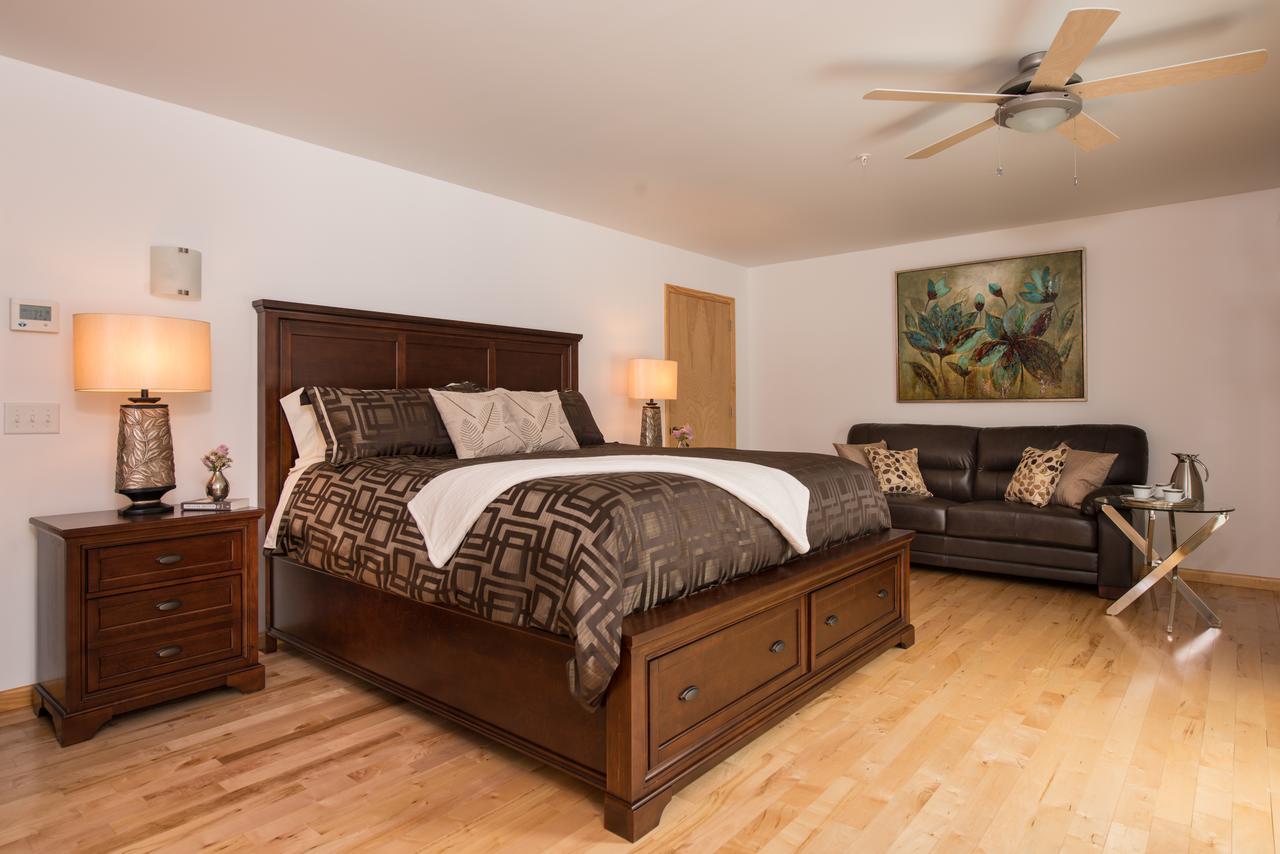 River Spring Lodge Darien Екстер'єр фото